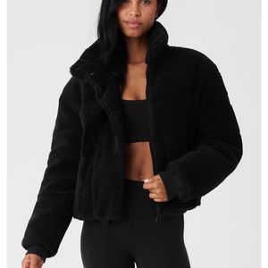 ALO Yoga Sherpa Snow Angel Puffer